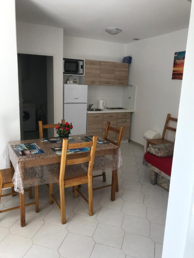 Apartments Ferguson Ядраново Екстериор снимка