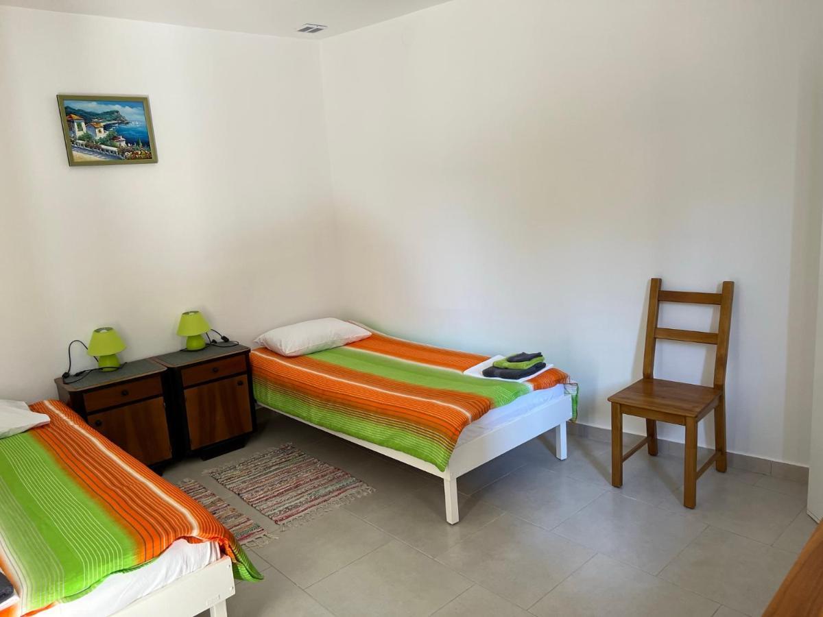Apartments Ferguson Ядраново Екстериор снимка