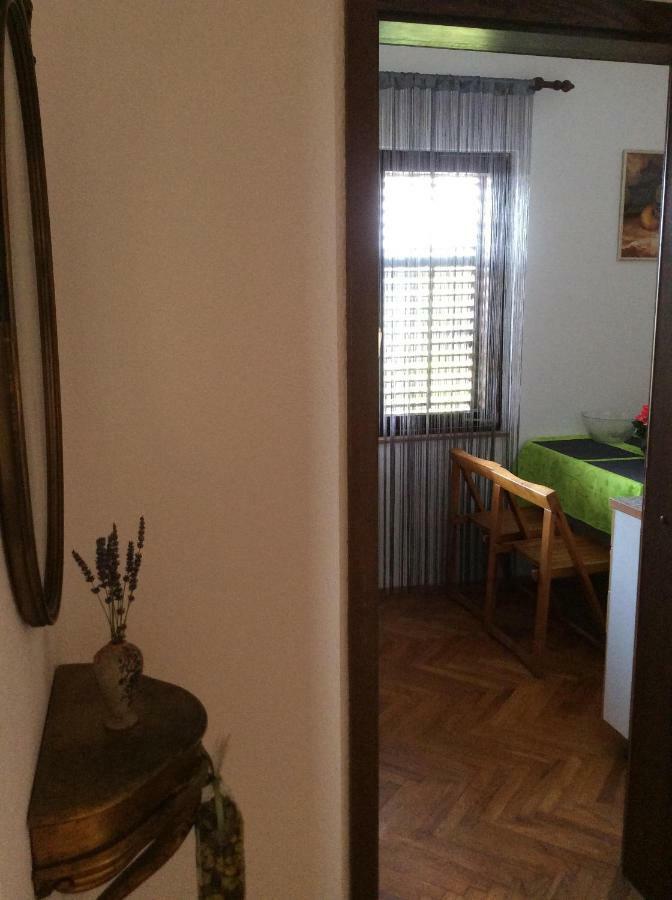 Apartments Ferguson Ядраново Екстериор снимка
