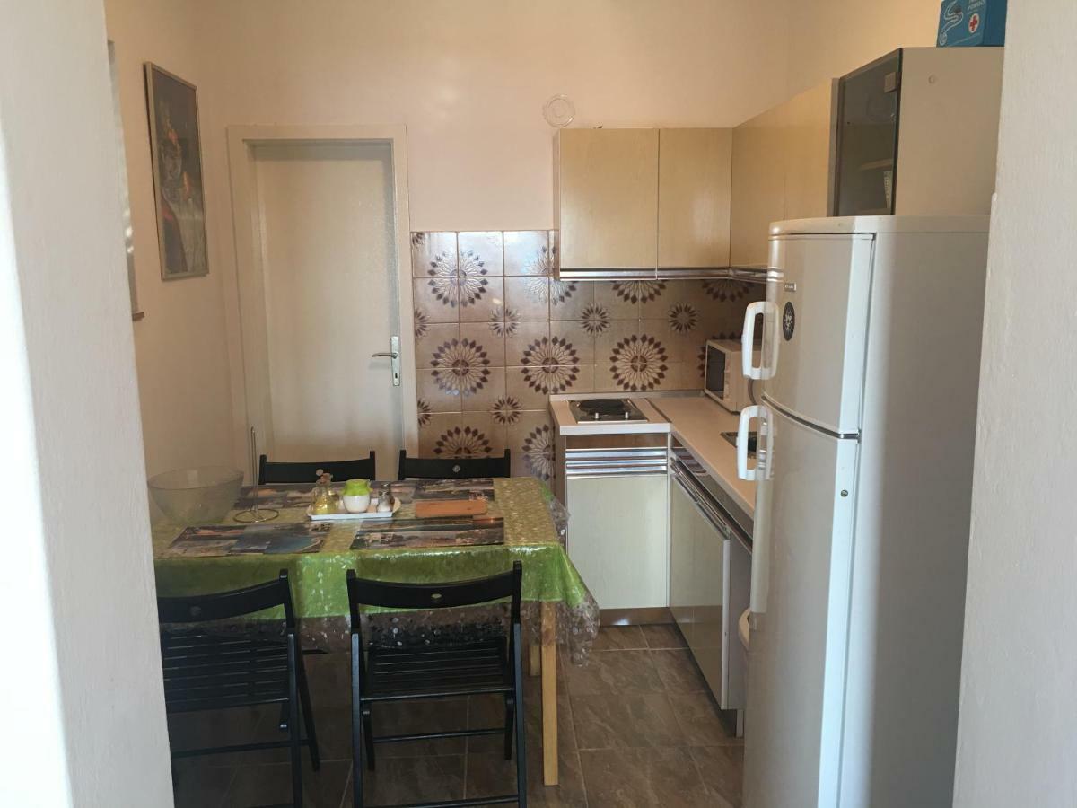Apartments Ferguson Ядраново Екстериор снимка